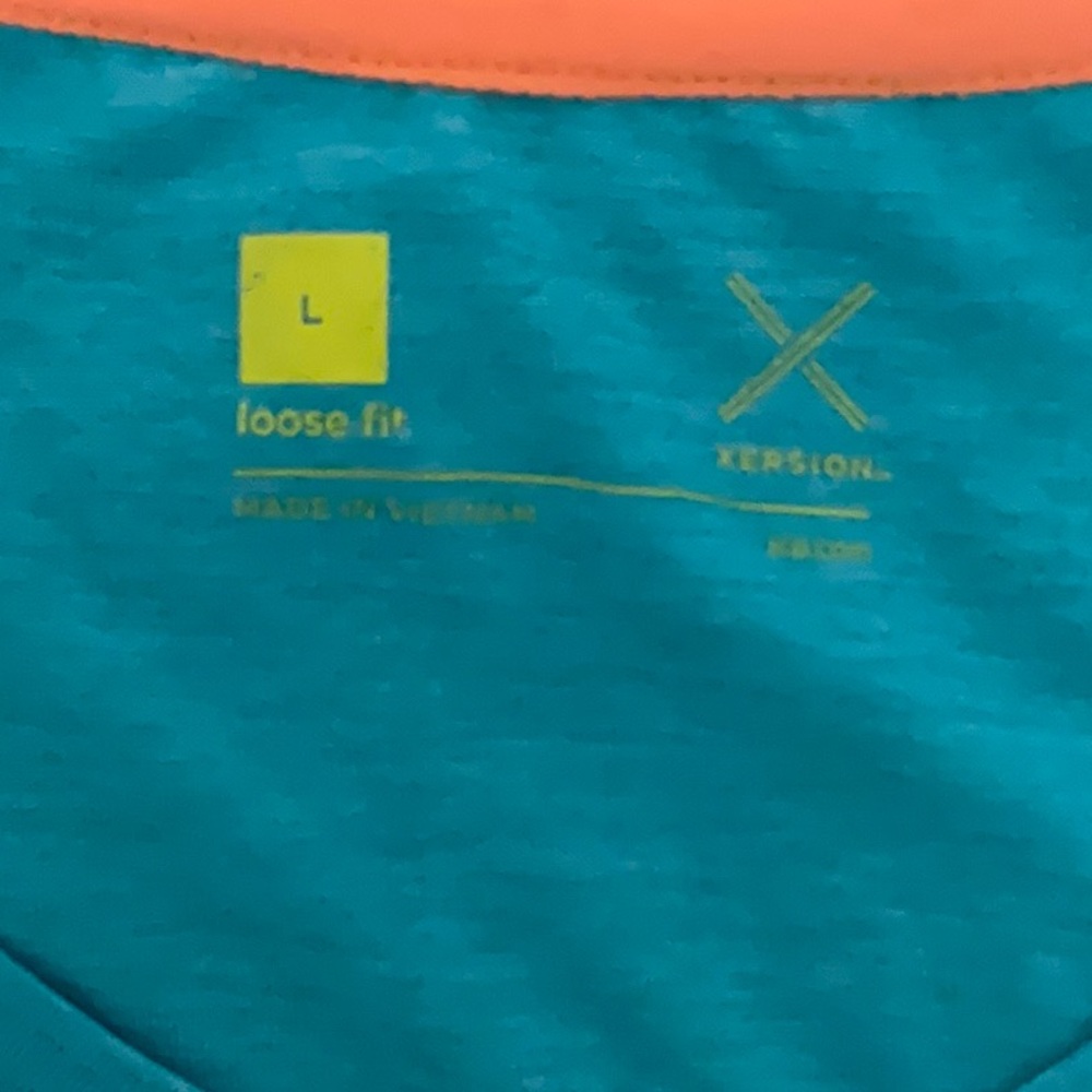 NWOT Xersion Women's Aqua V-Neck Short Sleeve Tee, Loose Fit, Large - Picture 3 of 6